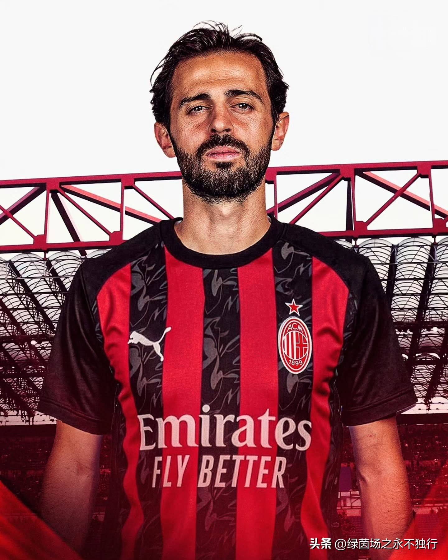 竞彩足球-AC米兰迎来重磅引援(终于有钱了! 主帅续约新援补强的ac米兰热闹重建中)