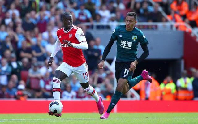 包含奥巴梅扬射门精准度训练方法的词条